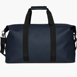RAINS Hilo Weekend Bag - Navy